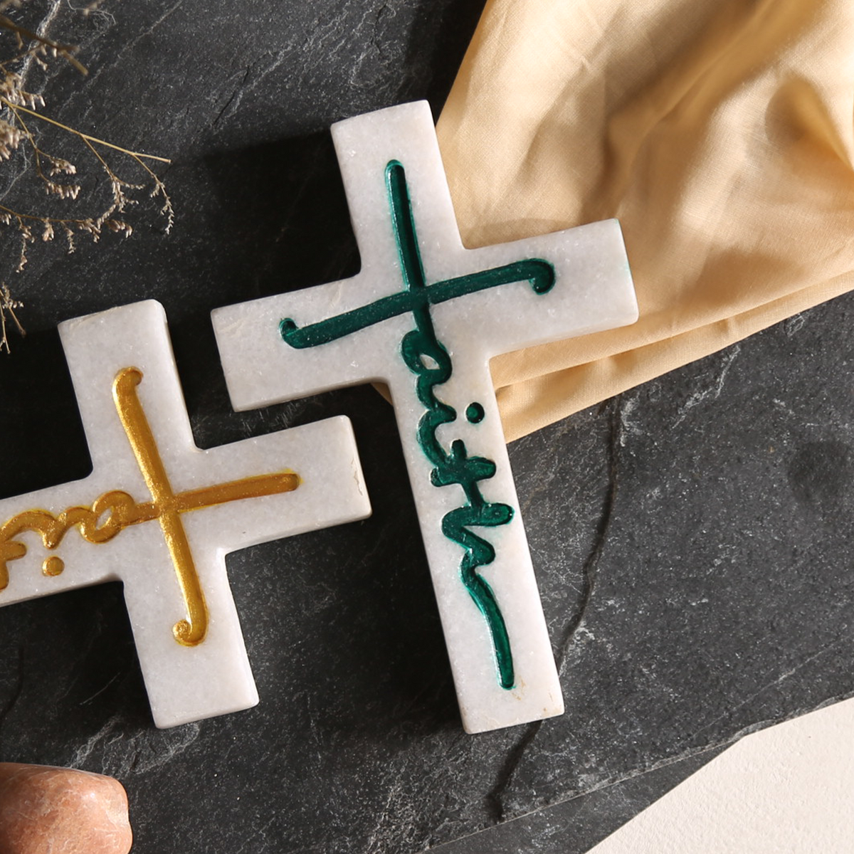 Hand-Carved Marble Faith Cross (Green) – Marbeloz